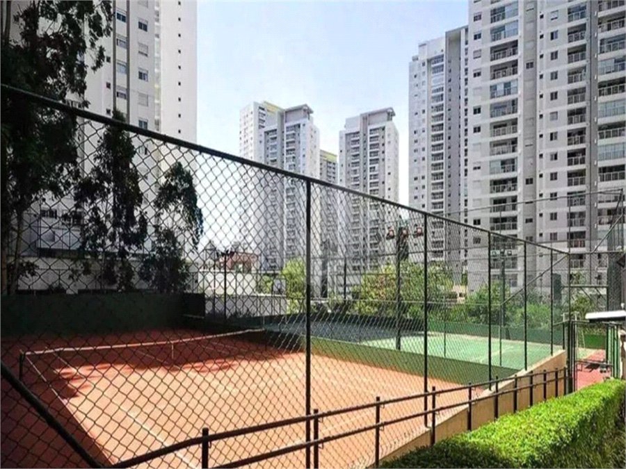 Apartamento à venda com 3 quartos, sendo 1 suíte, em Vila Andrade, São Paulo, SP
