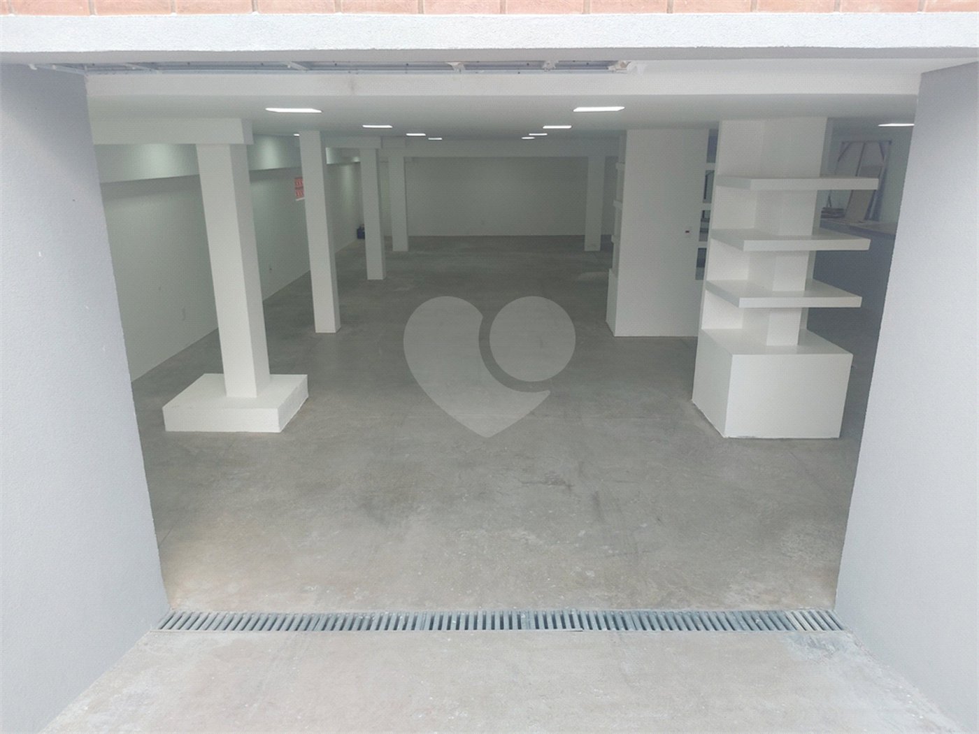 Casa à venda com 3 quartos, sendo 1 suíte,  no condomínio Gardenville, Itu - SP