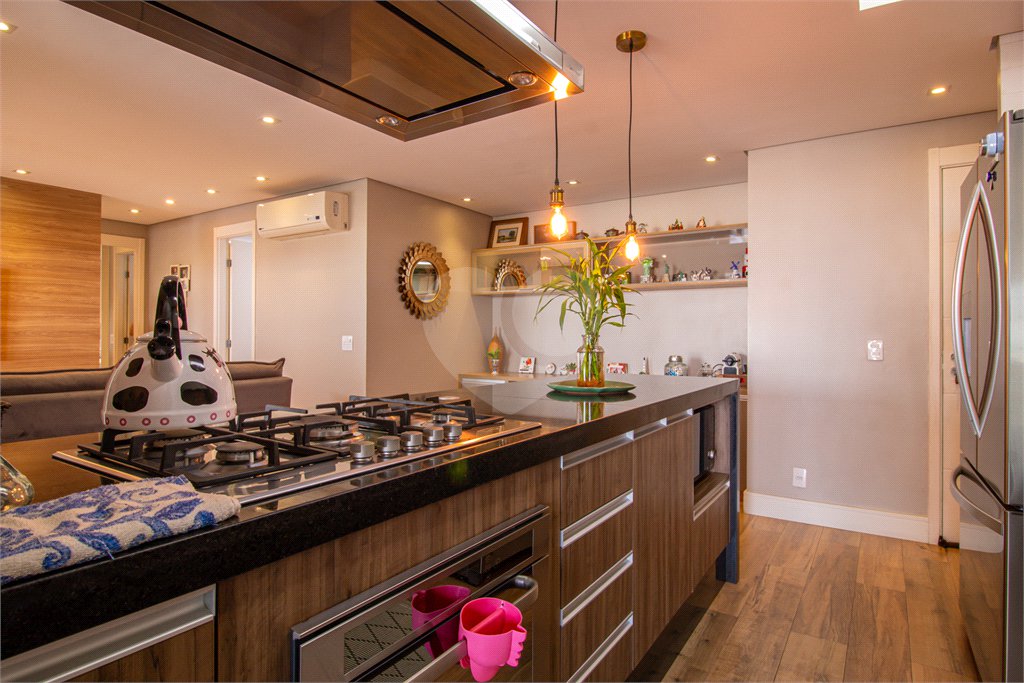Apartamento à venda com 2 quartos, sendo 1 suíte, em Santo Amaro, São Paulo, SP