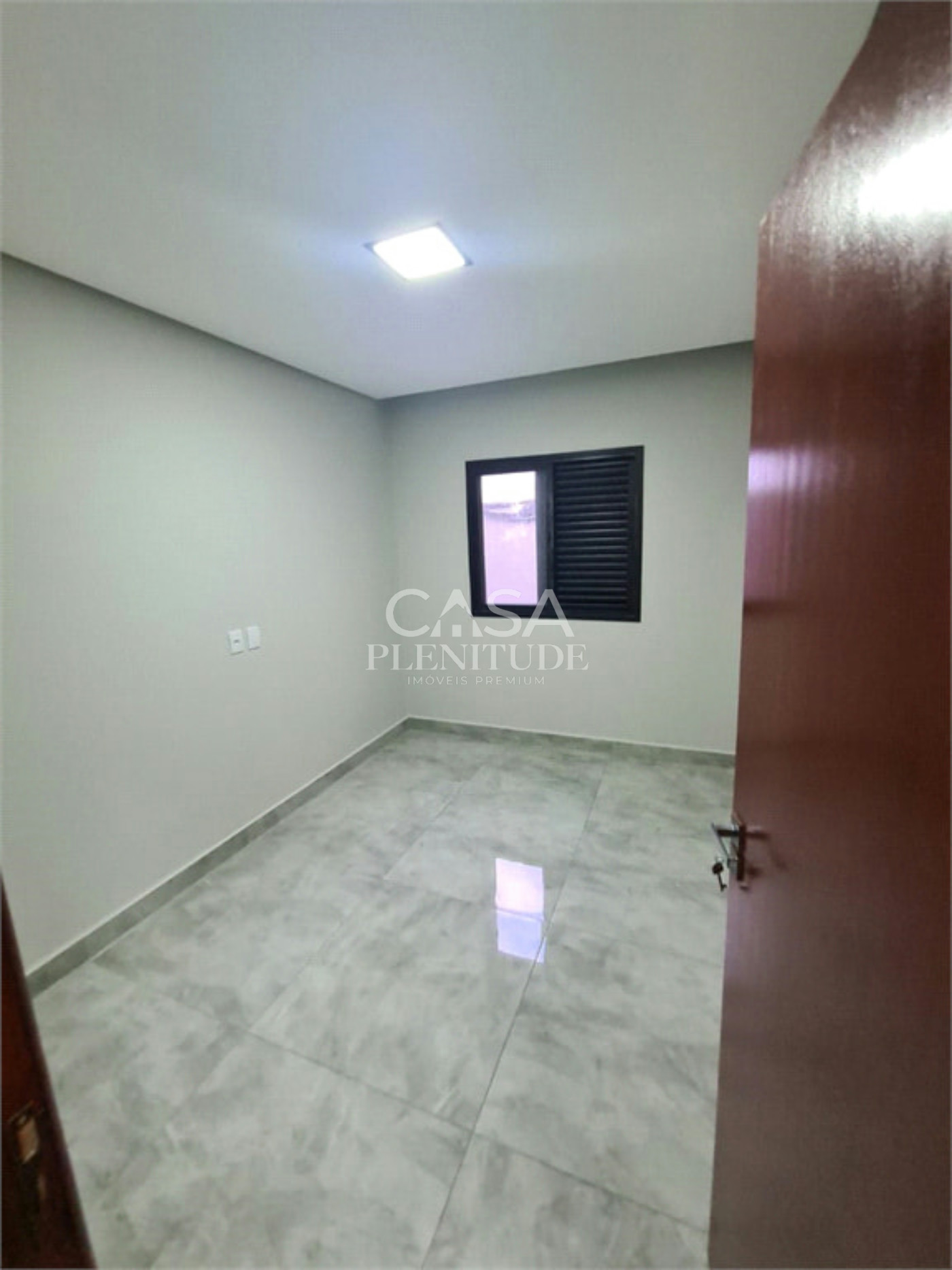 Casa em condomínio à venda com 3 quartos, sendo 1 suíte, em Wanel Ville, Sorocaba, SP