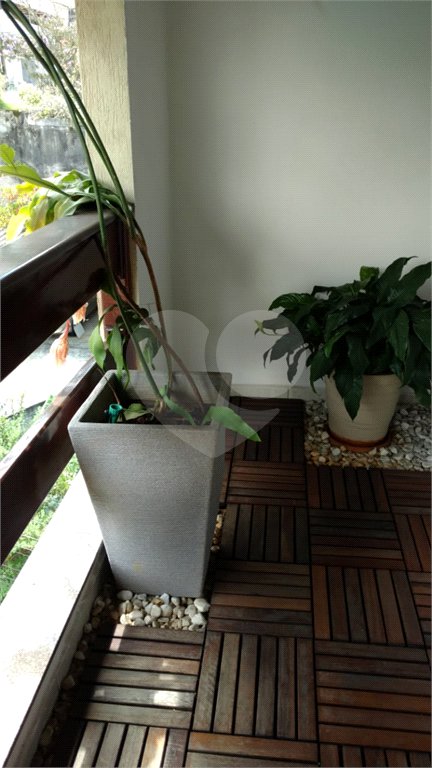 Casa à venda com 3 quartos, sendo 1 suíte, no condomínio Morada de Itapuã, São Paulo - SP