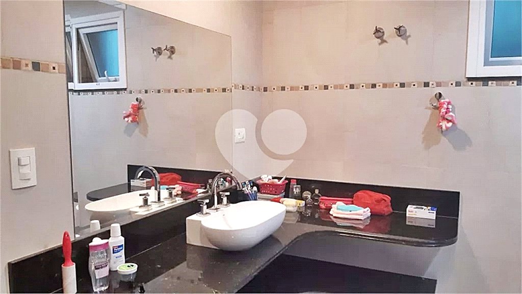 Casa à venda com 4 quartos, sendo 2 suítes, no condomínio Campos de Mairiporã Gleba 1, Mairiporã - SP