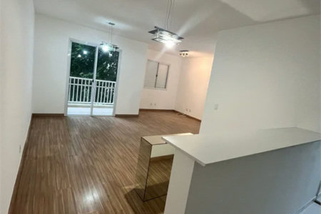 Apartamento à venda com 2 quartos, sendo 1 suíte, em Parque Reboucas, São Paulo, SP