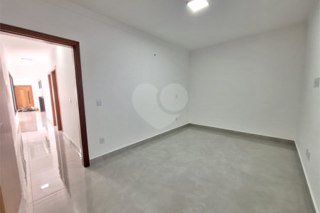 Casa à venda com 3 quartos, sendo 1 suíte,  em João Xxiii, Vinhedo, SP