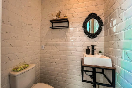 Casa à venda com 4 quartos, sendo 3 suítes,  no condomínio Vintage, Cotia - SP