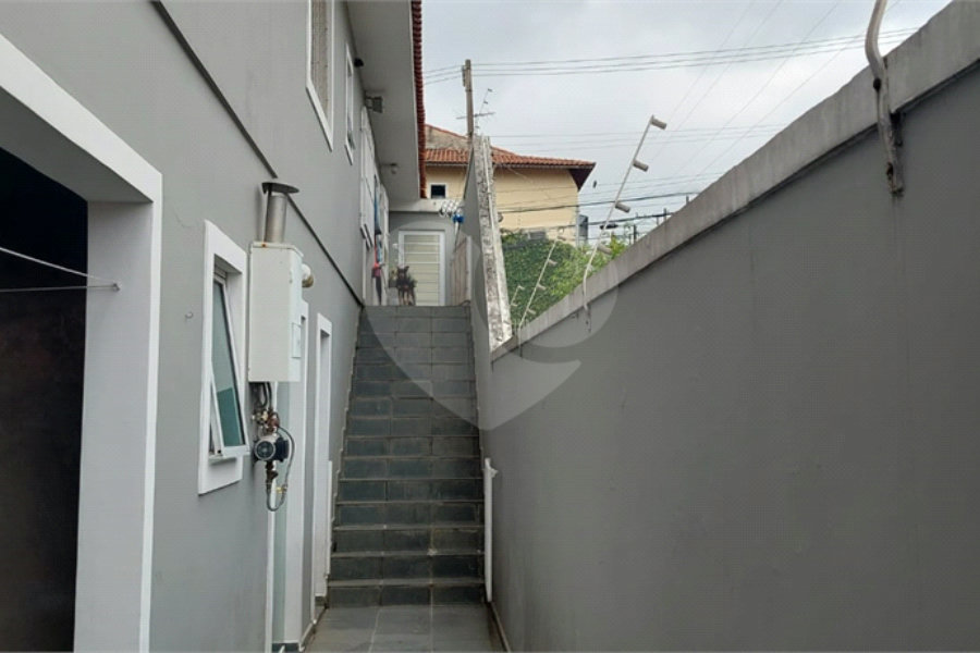 Sobrado à venda com 3 quartos, sendo 1 suíte, em Vila Constança, São Paulo, SP