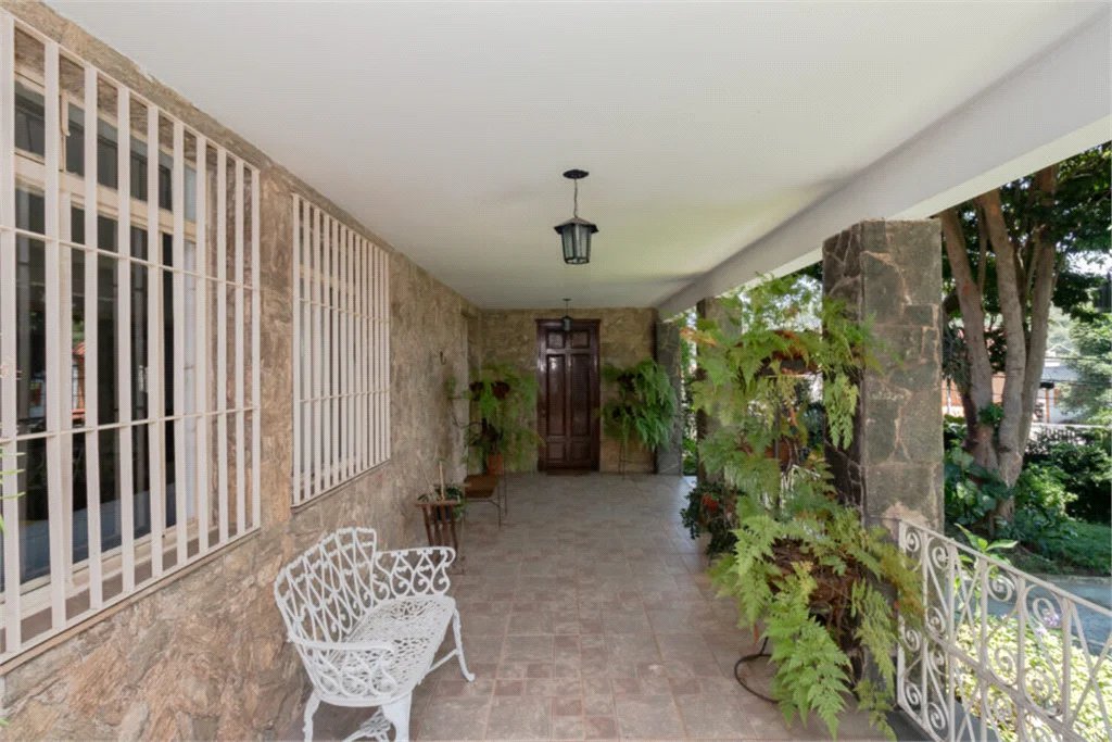 Casa à venda com 4 quartos, sendo 3 suítes,  em Vila Pirajussara, São Paulo, SP