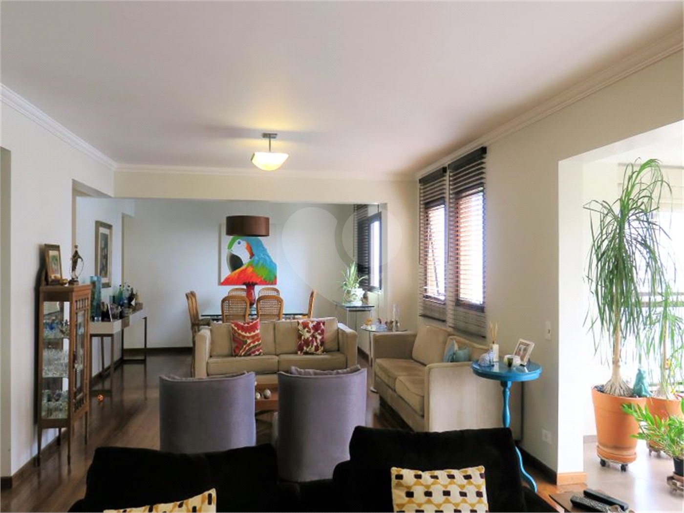 Apartamento à venda com 4 quartos, sendo 3 suítes,  em Jardim Monte Kemel, São Paulo, SP