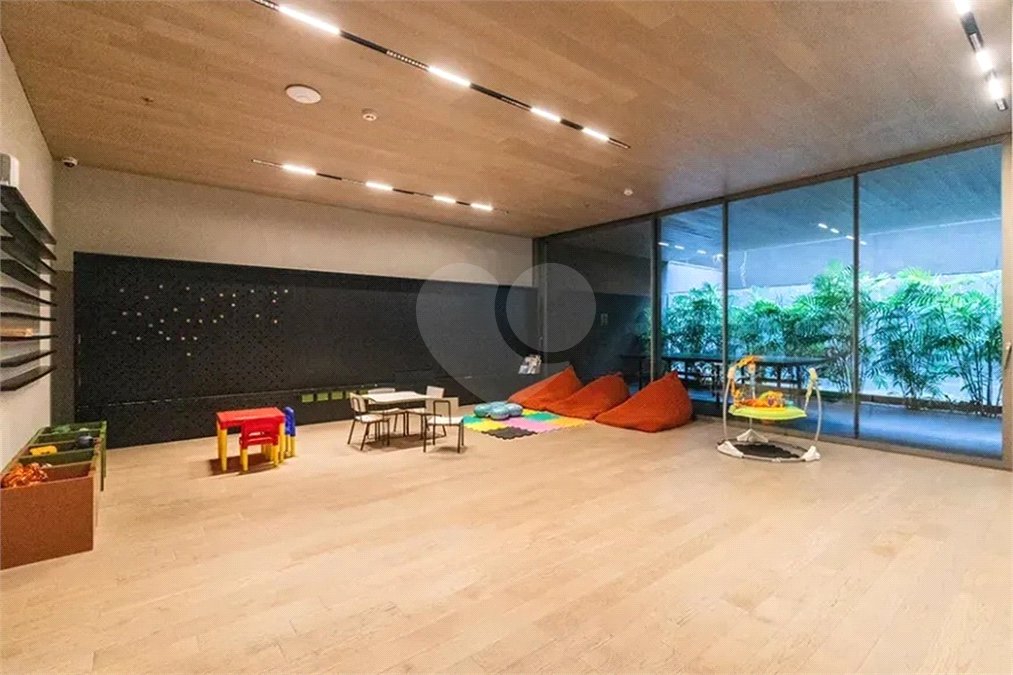 Apartamento para alugar com 4 quartos, sendo 3 suítes, em Pinheiros, São Paulo, SP