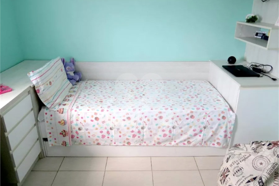Sobrado à venda com 3 quartos, sendo 1 suíte, em Vila Pereira Barreto, São Paulo, SP