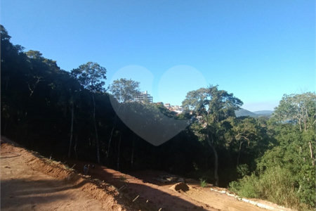 Terreno à venda no condomínio Bosque da Represa, Nazaré Paulista - SP
