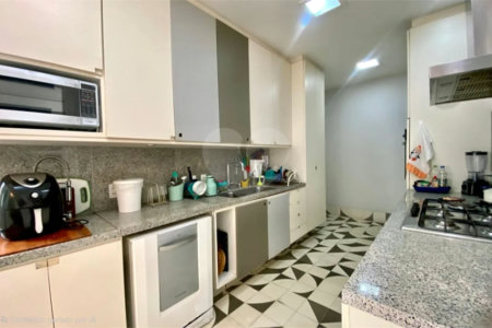 Apartamento à venda com 3 quartos, sendo 1 suíte, em Copacabana, Rio de Janeiro, RJ