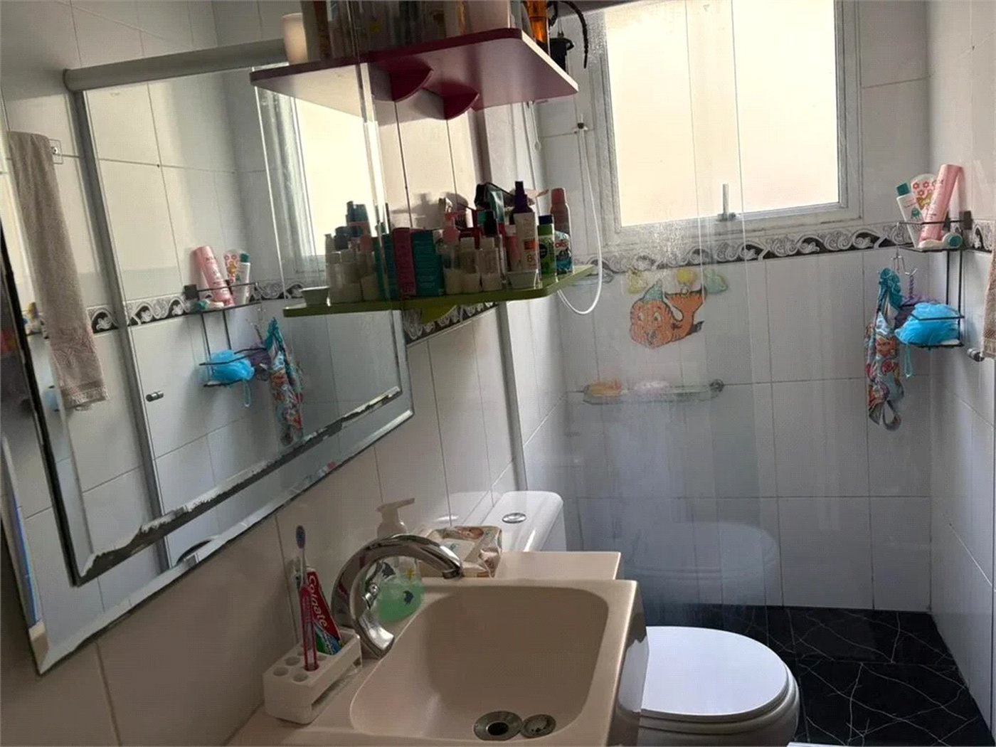 Casa à venda com 3 quartos, sendo 1 suíte, no condomínio Villagio Vicino, São Paulo - SP