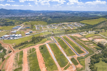 Terreno à venda no condomínio Parque Serras de Atibaia 3, Atibaia - SP