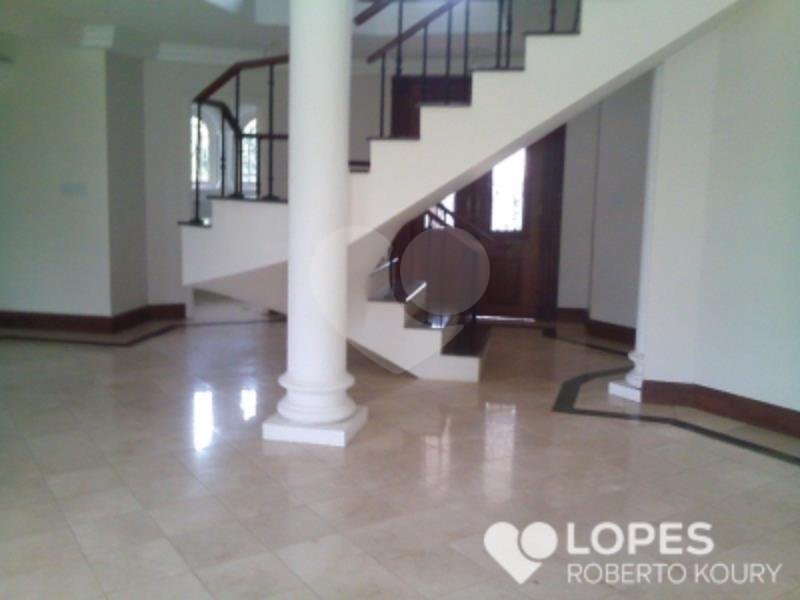 Casa à venda com 6 quartos, sendo 2 suítes, no condomínio Lago Azul Residencial e Golfe, Araçoiaba da Serra - SP