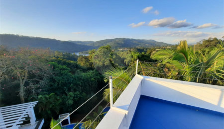 Casa à venda com 6 quartos, sendo 4 suítes,  no condomínio Campos de Mairiporã Gleba 1, Mairiporã - SP