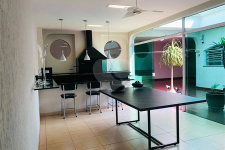 Casa Térrea à venda com 3 quartos, sendo 1 suíte,  em Vila Industrial, Mogi das Cruzes, SP