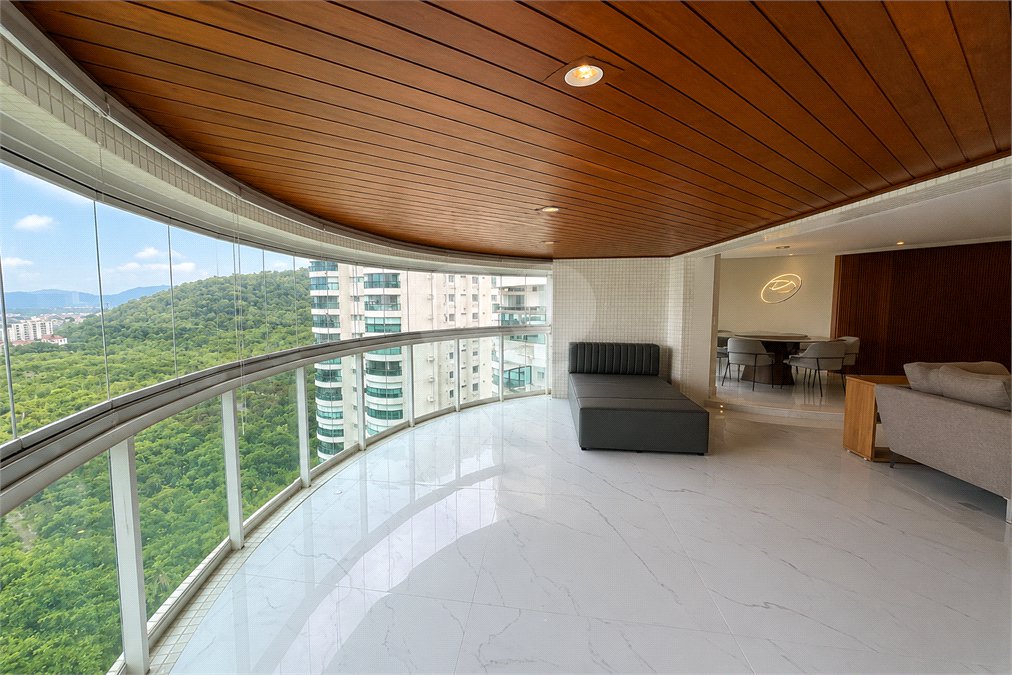 Apartamento à venda com 5 suítes em Parque Enseada, Guarujá, SP
