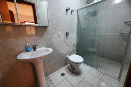 Casa para alugar com 3 quartos, sendo 1 suíte,  no condomínio Residencial Sol Francisco, São Paulo - SP