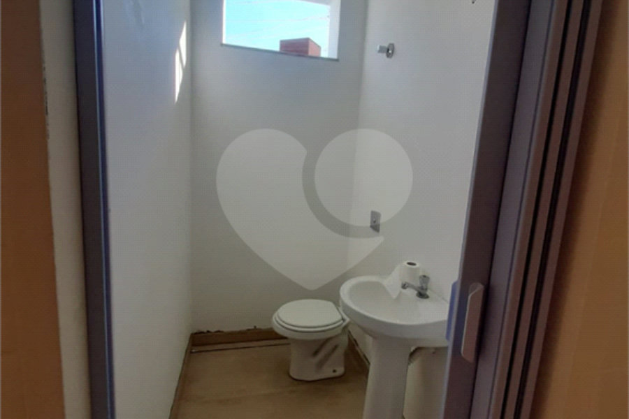Sobrado à venda com 4 quartos, sendo 2 suítes, em Tremembé, São Paulo, SP