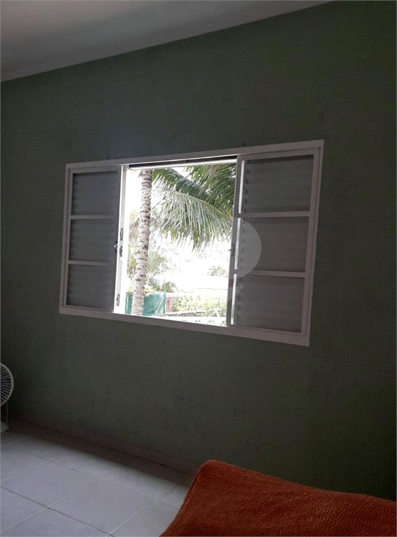 Casa à venda com 3 quartos, sendo 1 suíte, no condomínio Zuleika Jabour, Salto - SP
