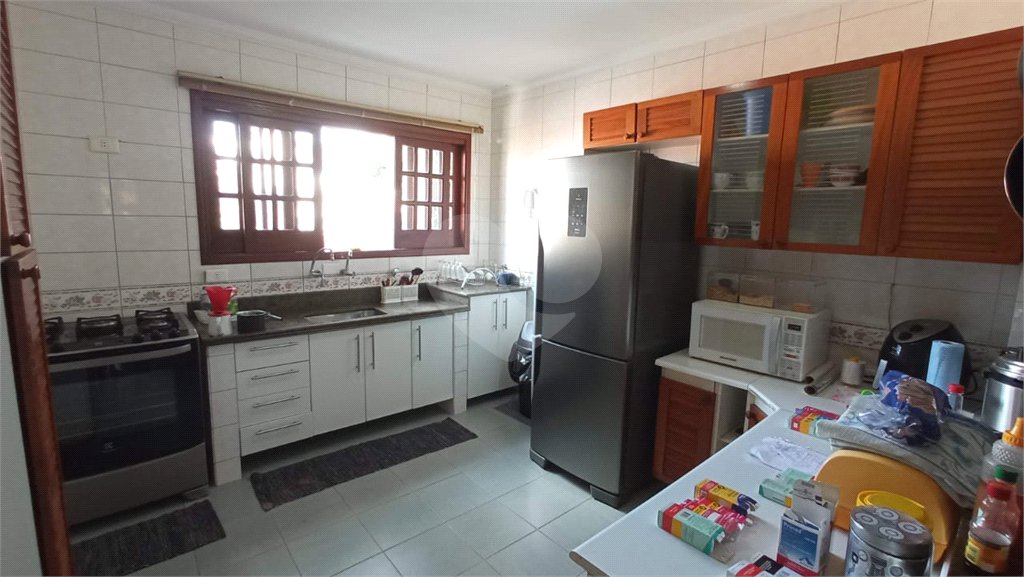 Sobrado à venda com 3 quartos, sendo 1 suíte, em Vila Paulicéia, São Paulo, SP