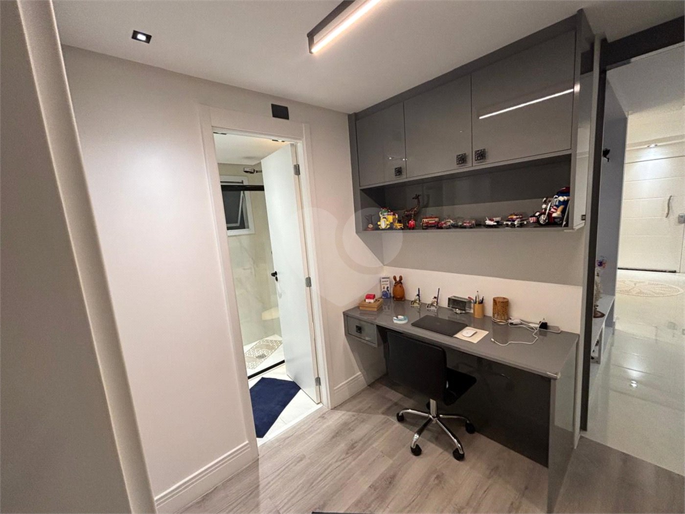 Apartamento à venda com 4 quartos, sendo 1 suíte, em Jardim Vazani, São Paulo, SP