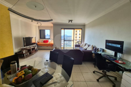 Apartamento à venda ou para alugar com 3 quartos, sendo 1 suíte, em Jardim Esmeralda, São Paulo, SP