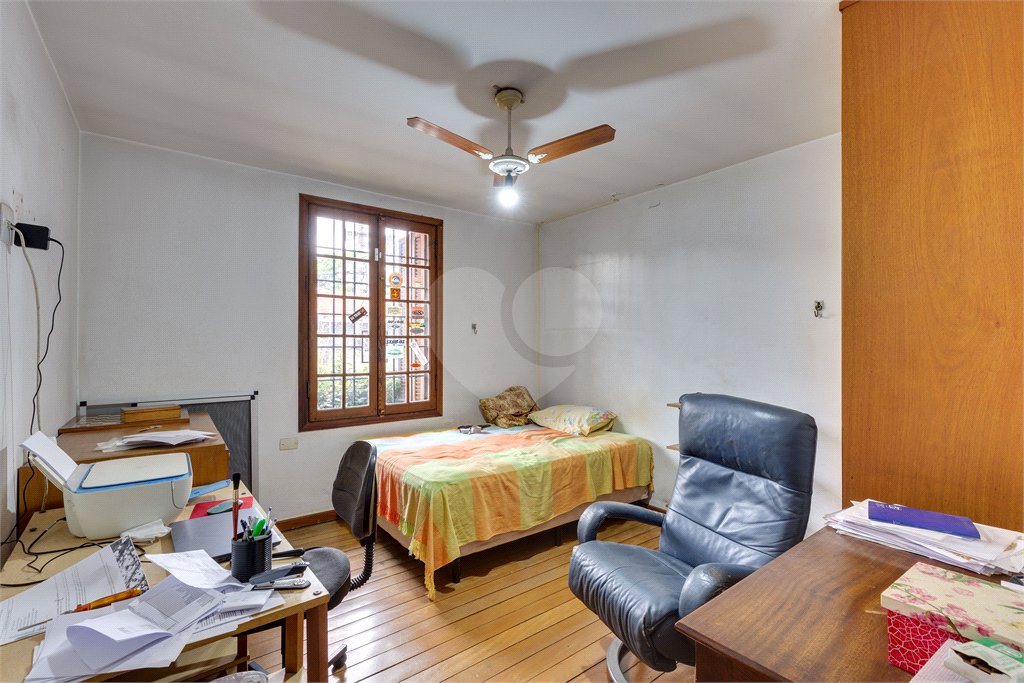 Sobrado à venda com 4 quartos, sendo 2 suítes, em Chácara Santo Antônio, São Paulo, SP