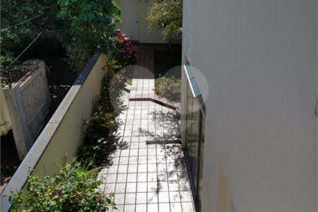 Casa à venda com 3 quartos, sendo 1 suíte, em Vila Madalena, São Paulo, SP