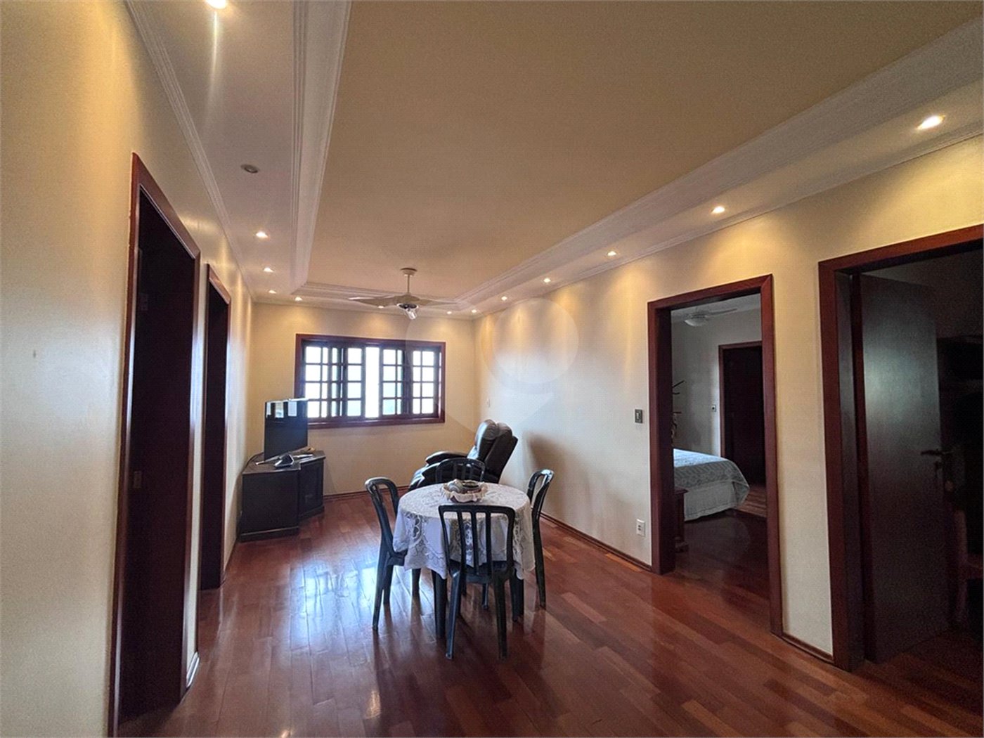 Casa à venda com 4 quartos, sendo 2 suítes,  no condomínio Granja Olga Ii, Sorocaba - SP
