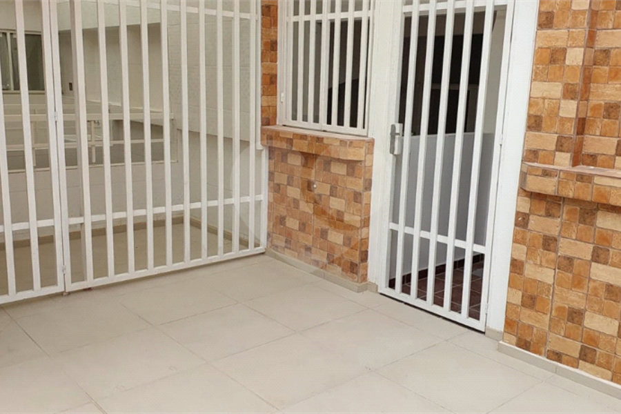 Sobrado à venda com 3 quartos, sendo 2 suítes, em Vila Paulicéia, São Paulo, SP