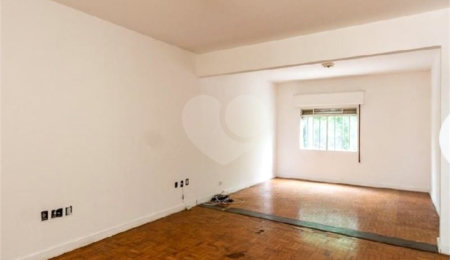 Apartamento à venda com 2 quartos em Cerqueira César, São Paulo, SP