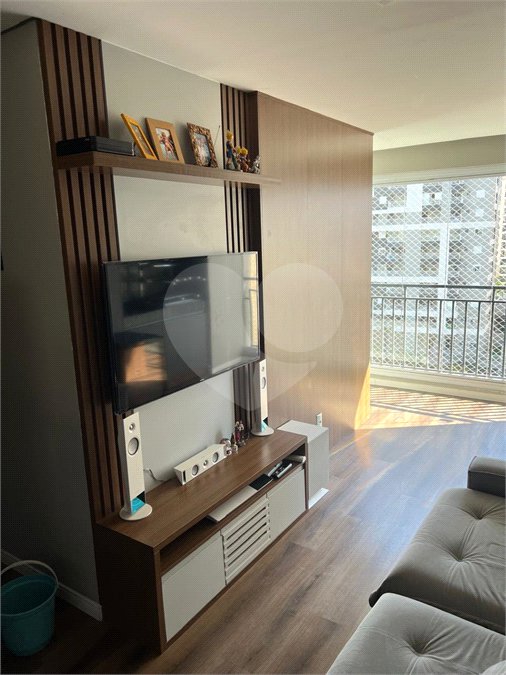 Apartamento à venda com 3 quartos, sendo 1 suíte,  em Jardim Flor da Montanha, Guarulhos, SP