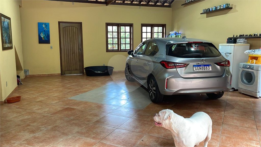 Casa à venda ou para alugar com 3 suítes no condomínio Alpes da Cantareira, Mairiporã - SP