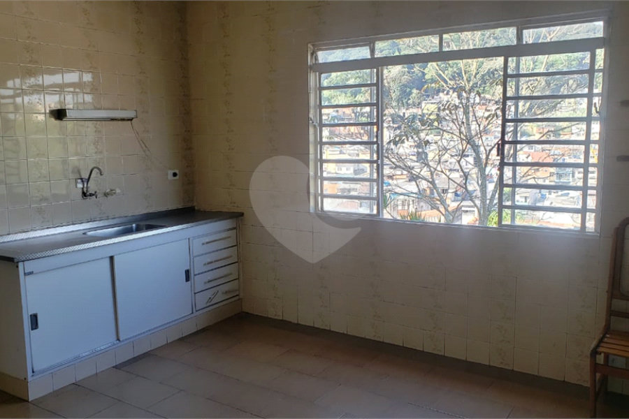 Sobrado à venda com 3 quartos, sendo 1 suíte, em Horto, São Paulo, SP