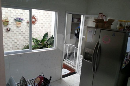 Sobrado à venda com 3 quartos, sendo 1 suíte, em Jardim Aeroporto, São Paulo, SP
