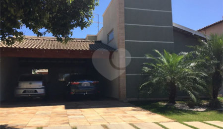 Casa à venda com 3 quartos, sendo 2 suítes,  em Jardim Residencial Maggiore, Araraquara, SP