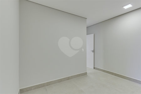 Casa à venda com 4 suítes no condomínio Carmen, São Paulo - SP
