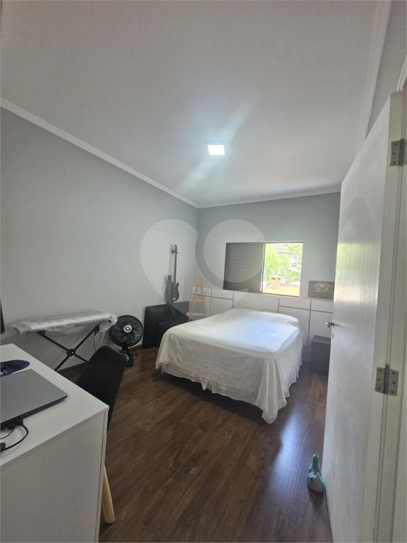 Casa à venda com 4 quartos, sendo 2 suítes, no condomínio Grape Village, Vinhedo - SP