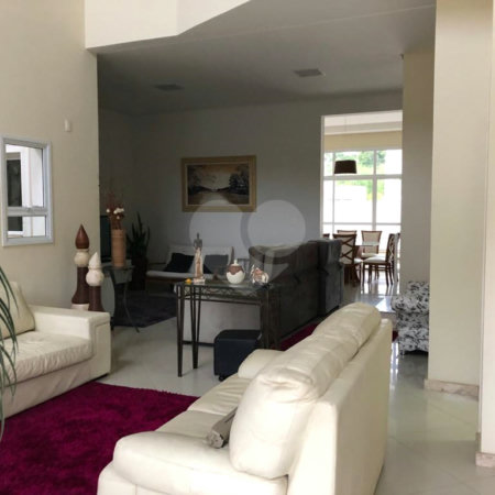 Casa à venda com 3 suítes no condomínio Aldeia da Mata, Votorantim - SP