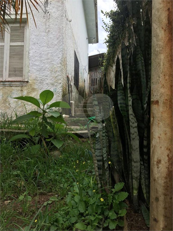 Casa à venda com 2 quartos em Horto, São Paulo, SP