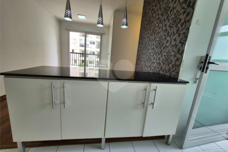 Apartamento à venda com 2 quartos em Vila Anastácio, São Paulo, SP