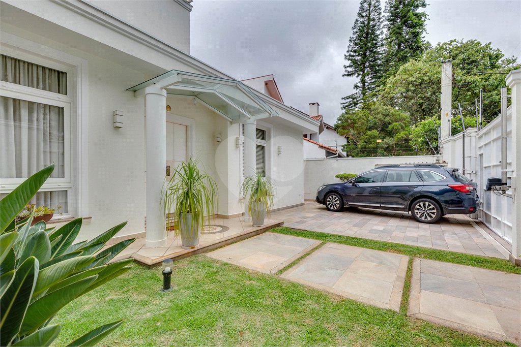 Casa à venda com 2 suítes em Alto da Boa Vista, São Paulo, SP