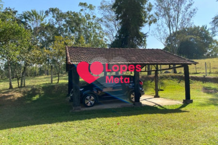 SITIO A VENDA, 33.000,OOM² COM 3 DORMITORIOS 1 SENDO SÚITE, 2 BANHEIROS, BAIRRO BOA VISTA, CAÇAPAVA