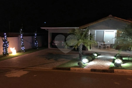 Casa à venda com 3 suítes em Condomínio Serra da Estrela, Atibaia, SP