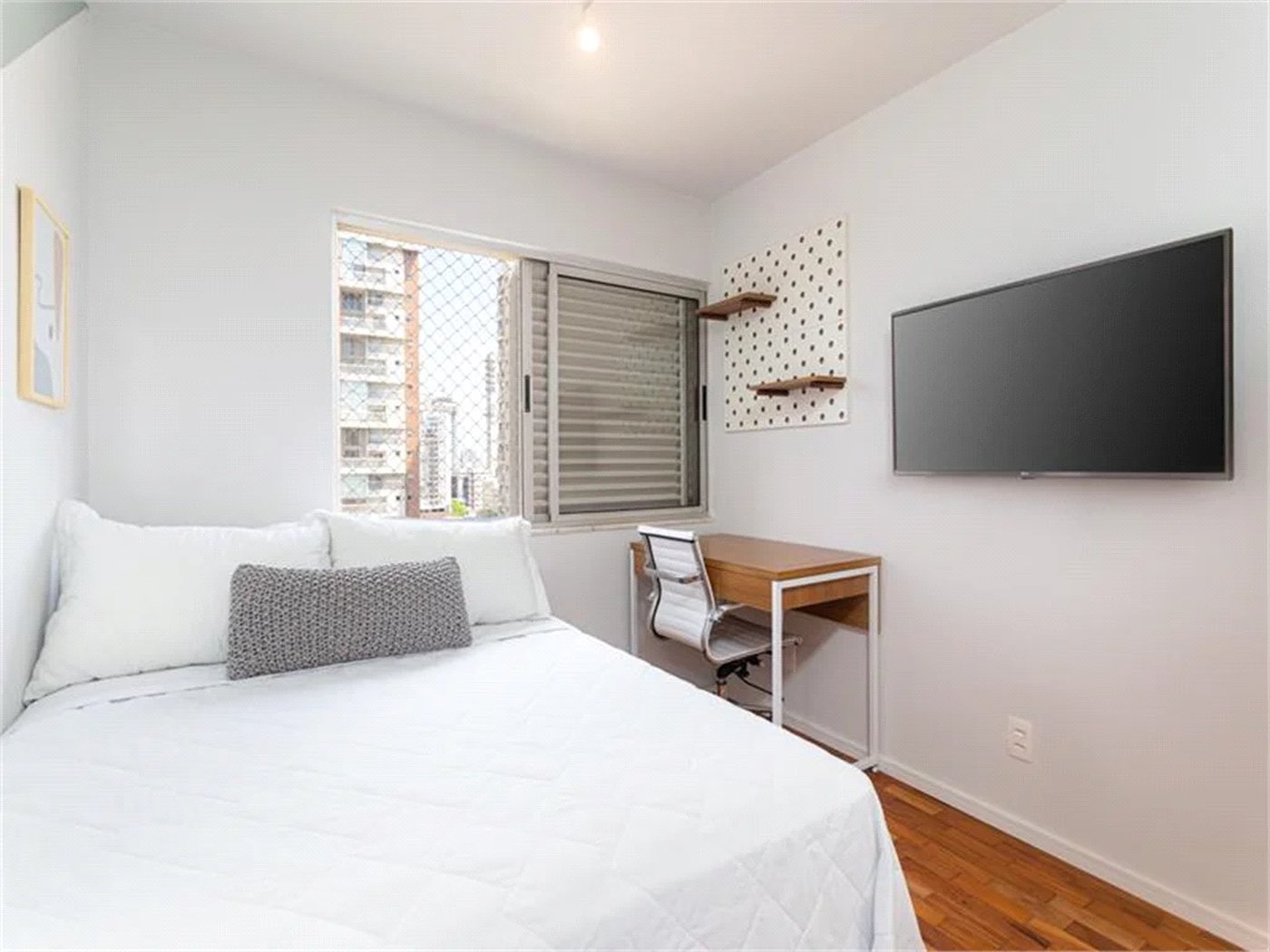 Apartamento à venda com 4 quartos, sendo 1 suíte, em Vila Cordeiro, São Paulo, SP