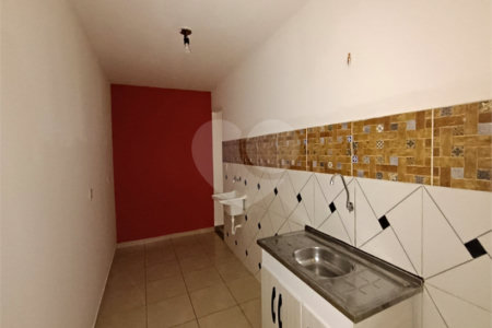 Casa para alugar com 1 quarto no condomínio Cond R Claudio Rodrigues Lopes, São Paulo - SP