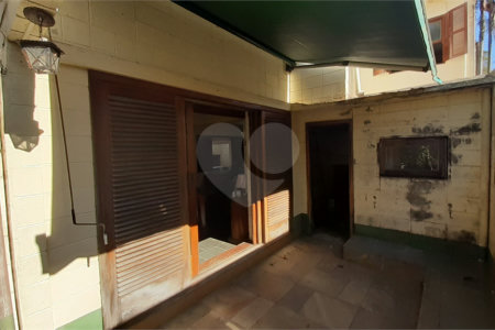 Casa à venda com 3 quartos, sendo 1 suíte, em Alto da Boa Vista, São Paulo, SP