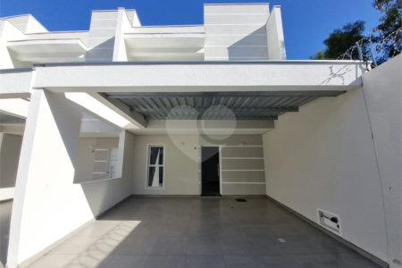 Casa à venda com 3 quartos, sendo 1 suíte, no condomínio Residencial Américo Figueiredo, Sorocaba - SP